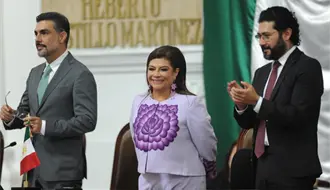 Clara Brugada usa todes en su Primer Informe CDMX; primera política mexicana que lo hace en público