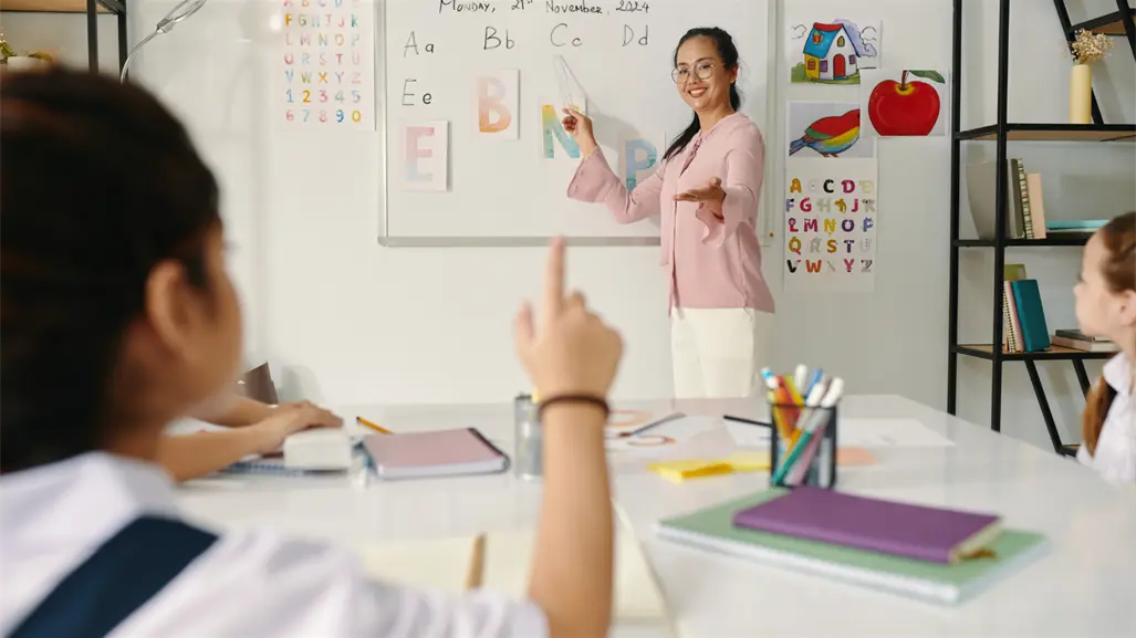 ¿Eres maestra de inglés? Coahuila ofrece curso gratuito para reforzar el idioma