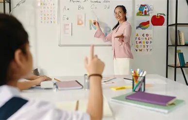 ¿Eres maestra de inglés? Coahuila ofrece curso gratuito para reforzar el idioma