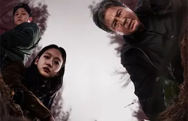 Exhuma: una maldición sobrenatural que persigue a una familia adinerada