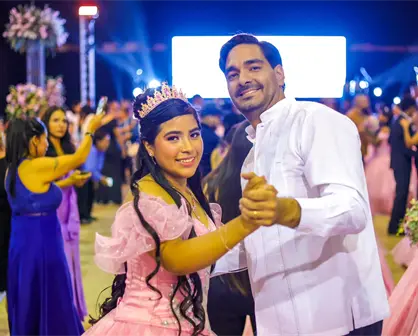 Celebra alcalde de Reynosa mega quinceañera comunitaria, ¿de qué se trata?