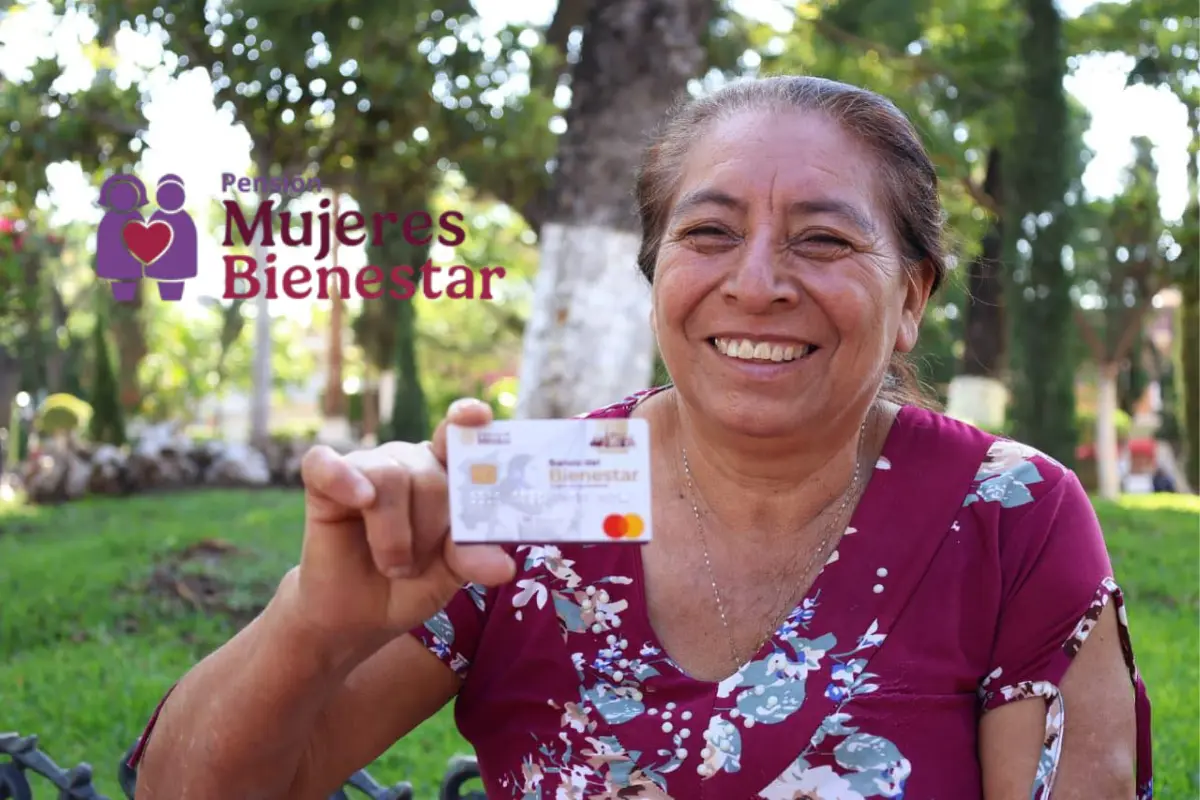 Pensión Mujeres Bienestar: 3 formas para saber si ya está tu tarjeta. Foto: Gobierno de México | Canva