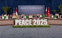 Donald Trump firma acuerdo de paz de Gaza junto líderes de Egipto, Qatar y Turquía