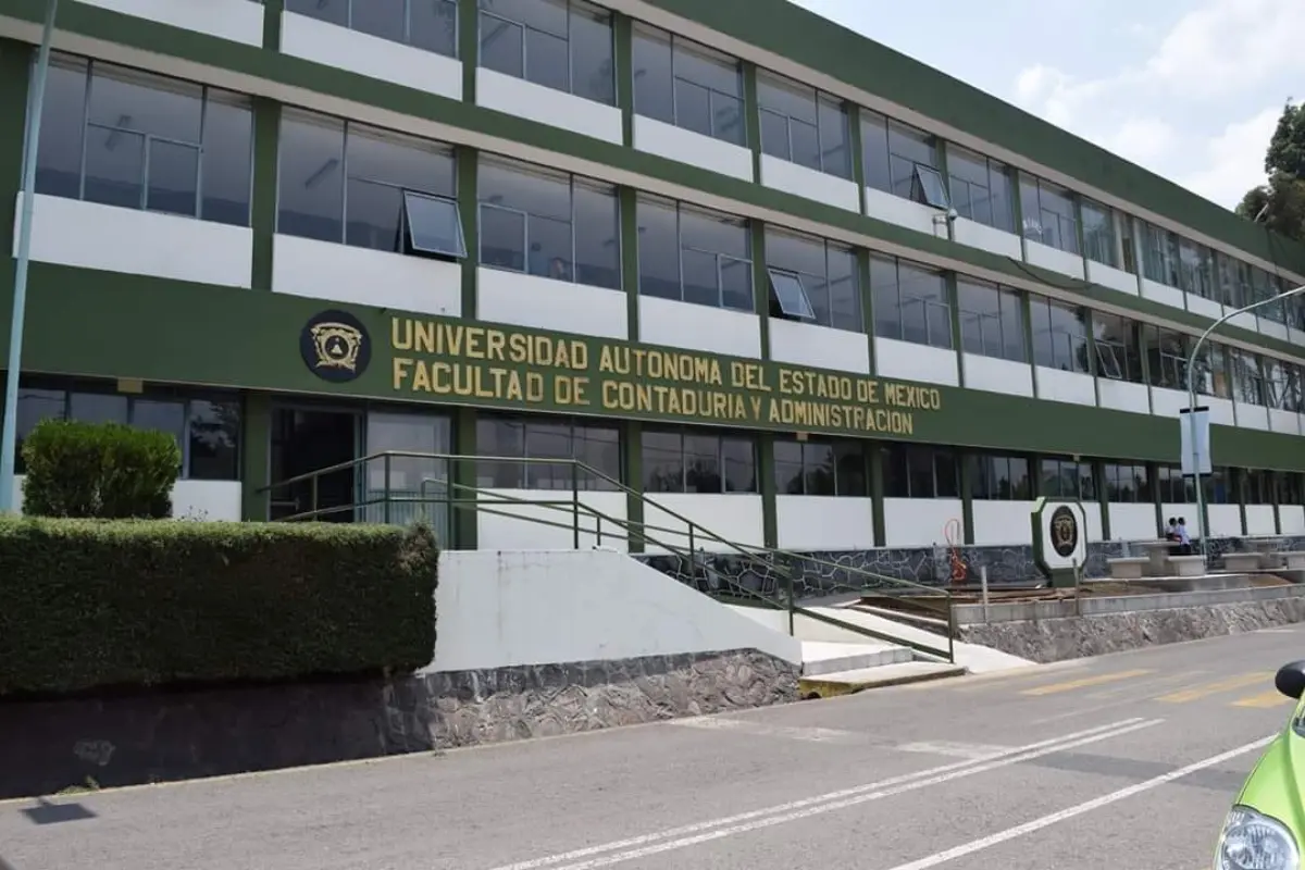 Facultad de Contaduría y Administración de la UAEMéx en paro indefinido. Foto: UAEMéx