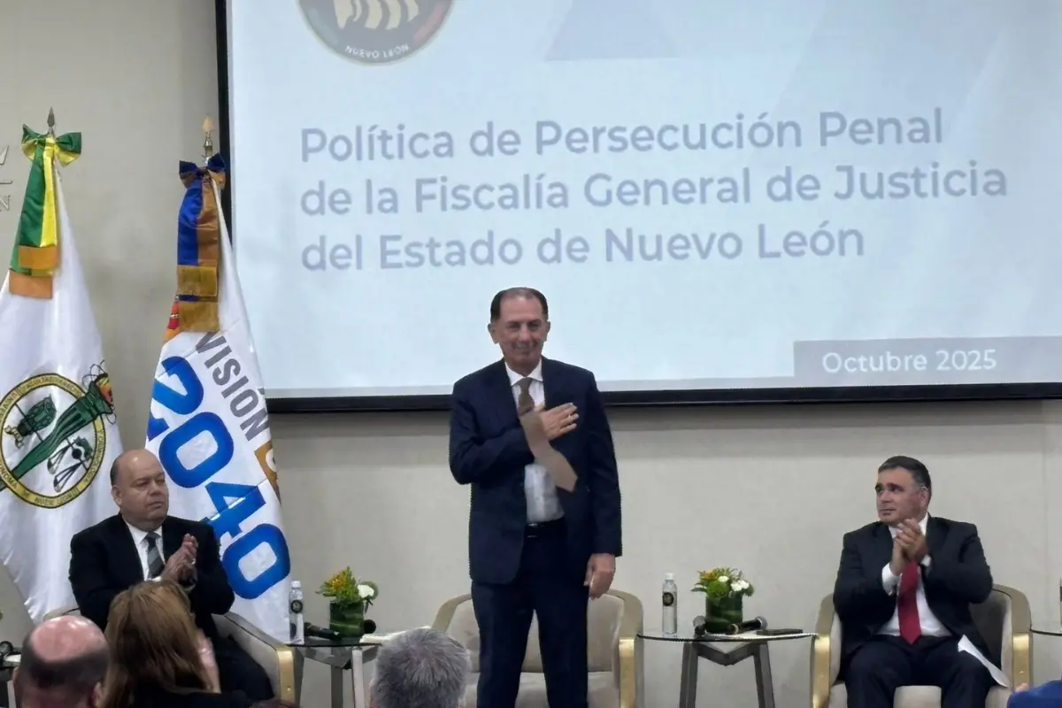 La Fiscalía General de Nuevo León presentó con una mesa de diálogo su nueva Política de Persecución Penal/Foto: Vianney Carrera