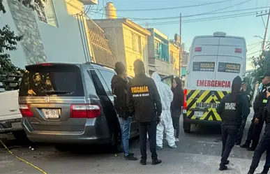 Hallan a cuatro personas ejecutadas dentro de una camioneta en Nezahualcóyotl