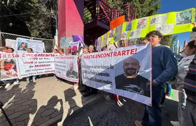Familiares bloquean Periférico Norte para exigir justicia por Kimberly, desaparecida en Naucalpan