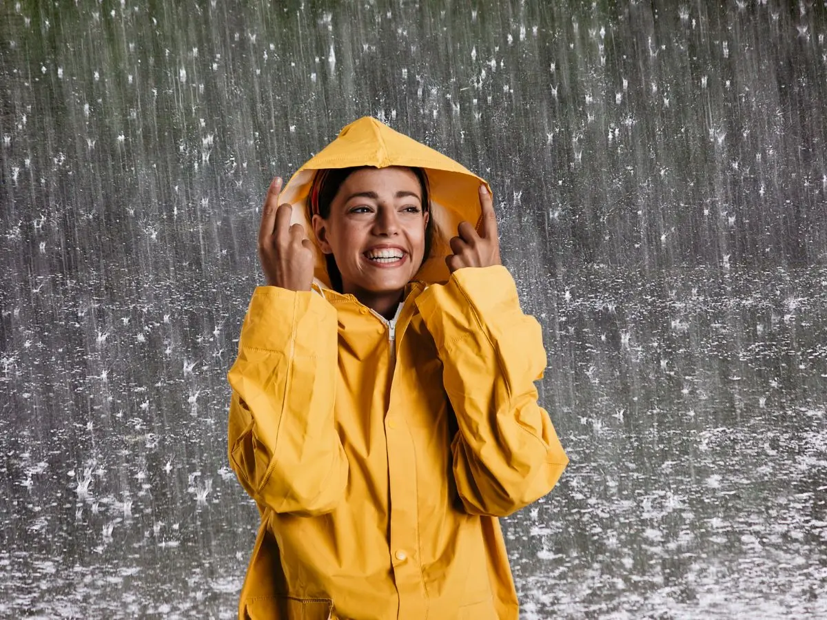 Para este lunes se prevén algunas lluvias ligeras y dispersas con un ambiente caluroso por la tarde con temperaturas máximas de entre 31 a 35 grados centígrados- Fuente Canva