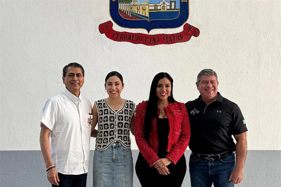 Alcaldesa de Zuazua impulsa ampliación de carreteras para mejorar la movilidad