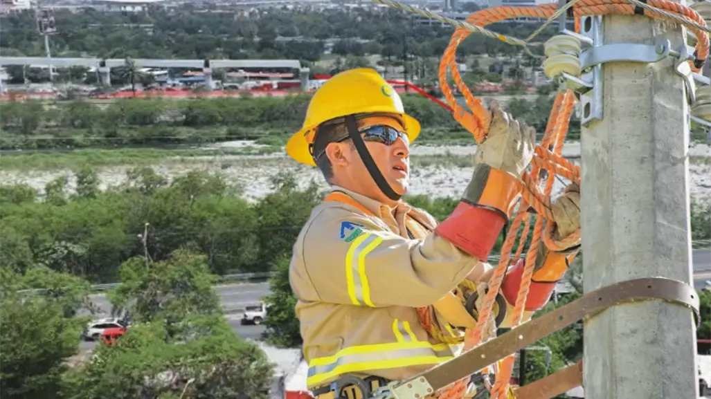 CFE contribuye a la expansión de Metrorrey con obras eléctricas estratégicas en Nuevo León