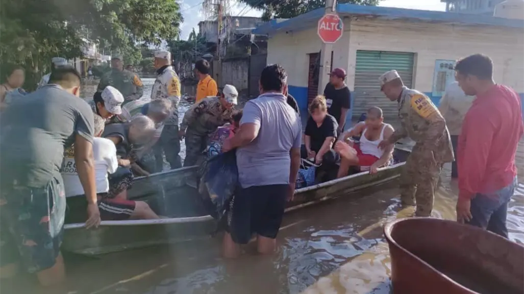 Ariadna Montiel promete atención directa tras las inundaciones y apoyo de Jóvenes Construyendo el Futuro