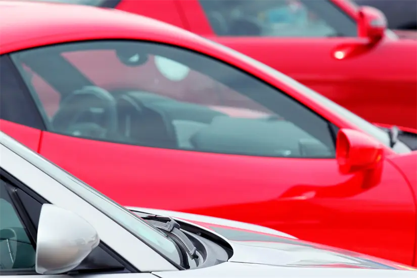 Si tienes un auto de procedencia extranjera, regularízalo. Foto: Freepik