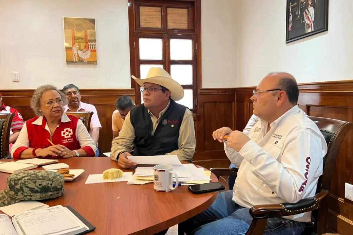 El Delegado de Programas para el Bienestar en Tamaulipas, Luis Lauro Reyes Rodríguez, emprendió un recorrido por el estado de Veracruz para integrarse a las brigadas de apoyo desplegadas por el Gobierno de México. Foto: Gobierno de México