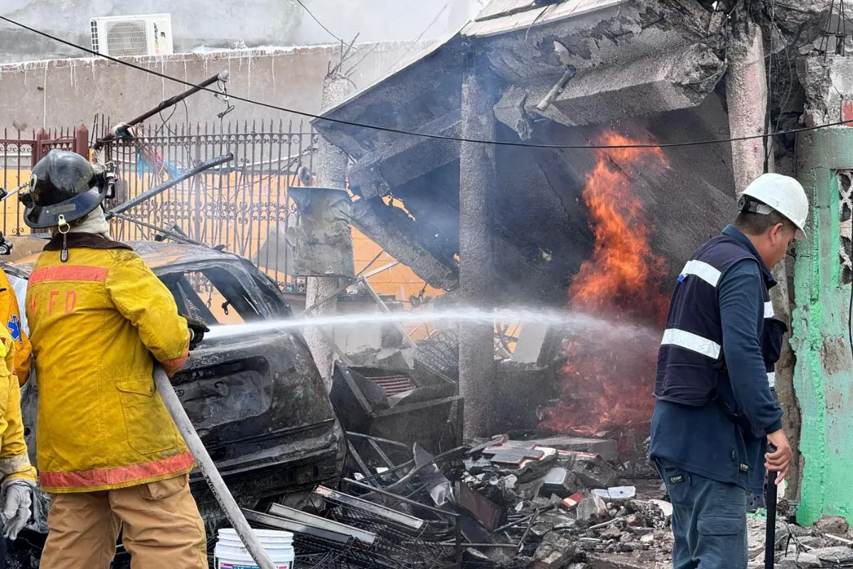 La explosión se registró en una vivienda del Infonavit Fundadores por la presunta acumulación de gas natural. Foto: Carlos García