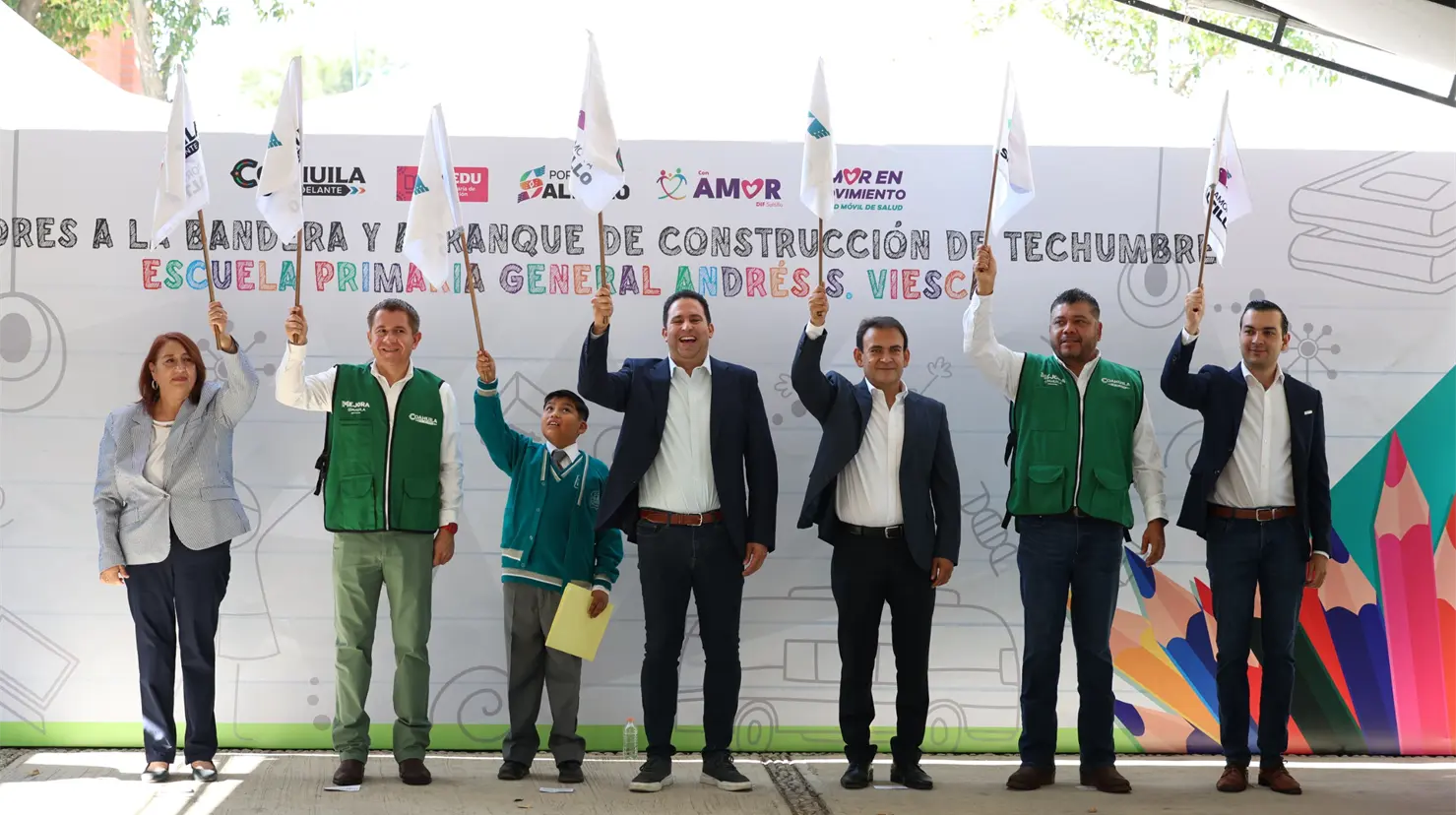 El alcalde Javier Díaz en el arranque de la obra. (Fotografía: Javier Díaz)