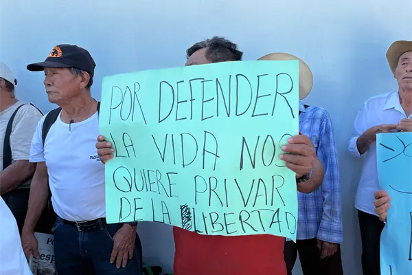 Pueblos mayas apoyan a líder comunitario acusado por luchar contra una granja porcícola en Yucatán