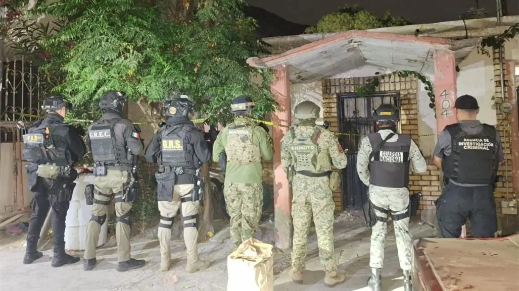 Aseguran 14 kilos de cristal y detienen a siete personas en cateo en Saltillo 