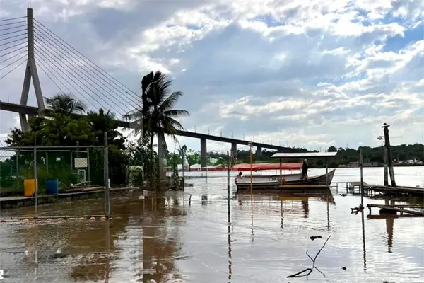 Así sobreviven los pasos de lancha al desbordamiento del río Pánuco en Tamaulipas