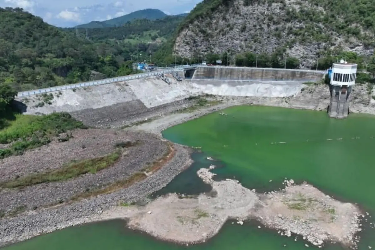 Presa del Sistema Cutzamala. Foto: Greentology | Canva