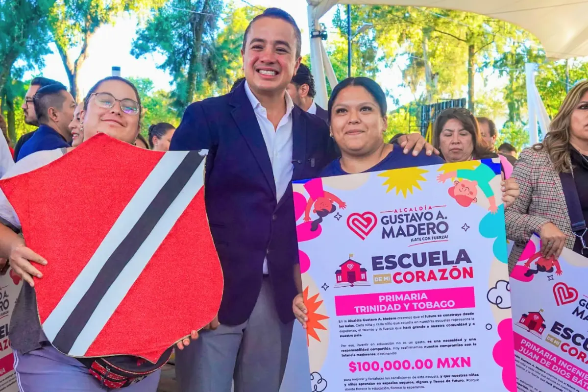 Alcalde de la GAM y programa Escuela de Mi Corazón. Foto: Prensa de la GAM