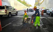 Tapar baches sin autorización en CDMX puede hacerte acreedor a esta costosa multa