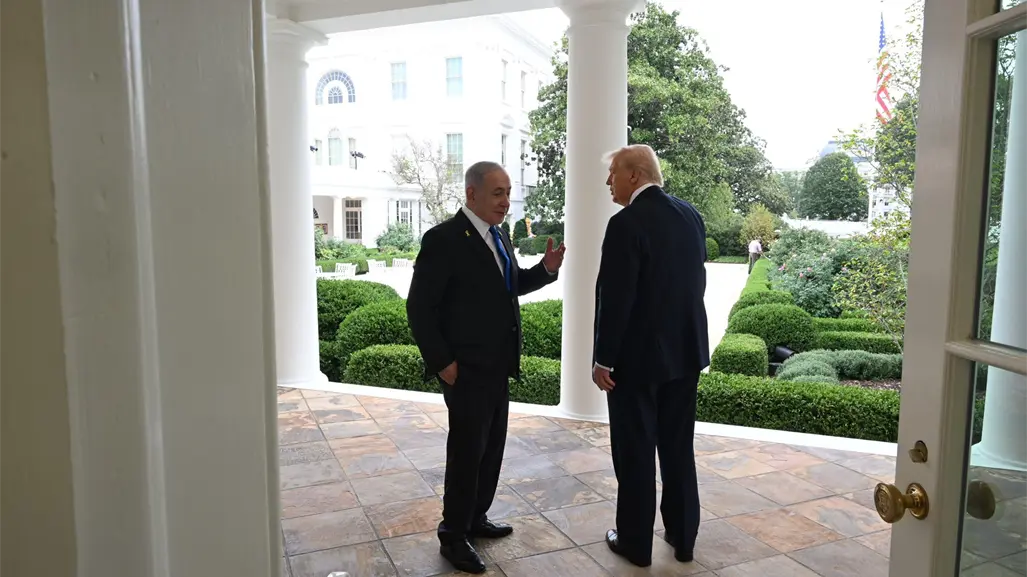 Donald Trump afirma que Israel puede atacar Gaza si Hamas rompe el alto al fuego