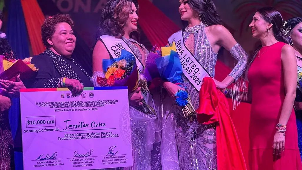 Histórico: Jennifer Ortiz es la primera reina LGBTQ+ de las Fiestas Tradicionales de Cabo San Lucas
