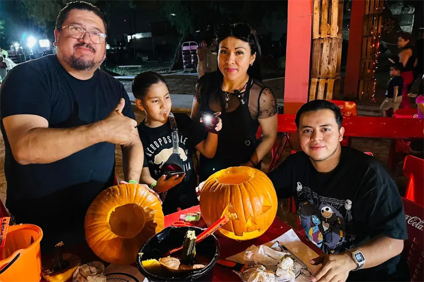 Tallado de calabazas | Foto: FB Pumpkin Fest Matamoros