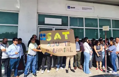 Empleados del SAT en Cancún se unen a paro nacional para exigir aumento salarial