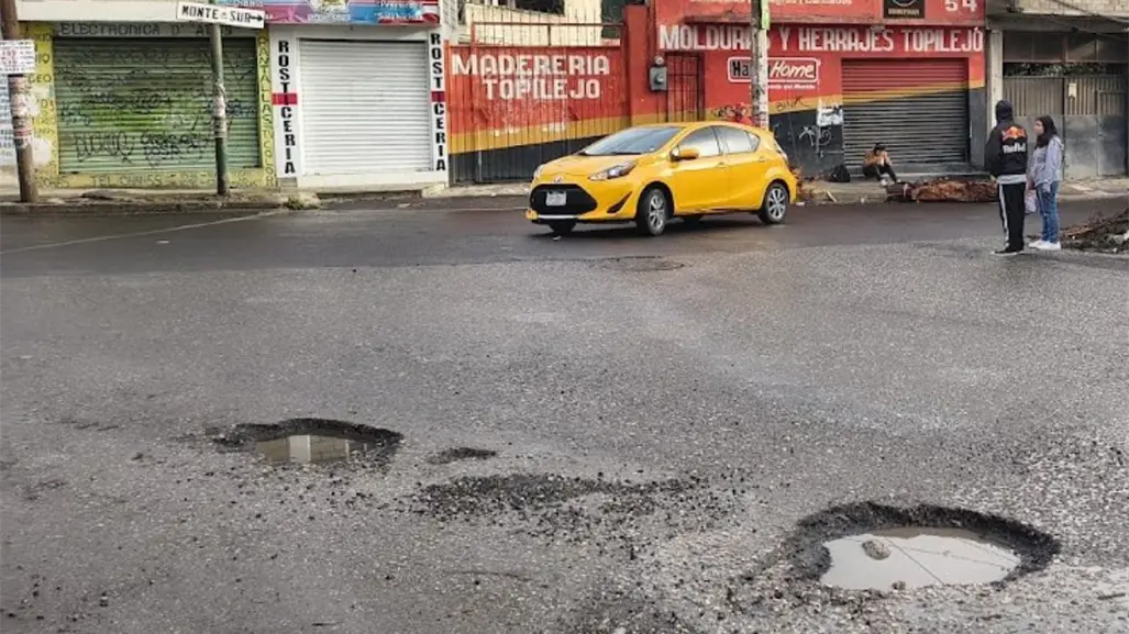 Tapar baches sin autorización en CDMX puede hacerte acreedor a esta costosa multa