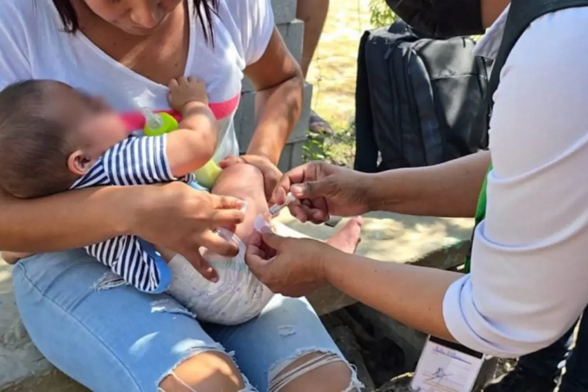 Acude a tu Unidad Médica más cercana a tu domicilio a vacunarse | Foto: Secretaría de Salud
