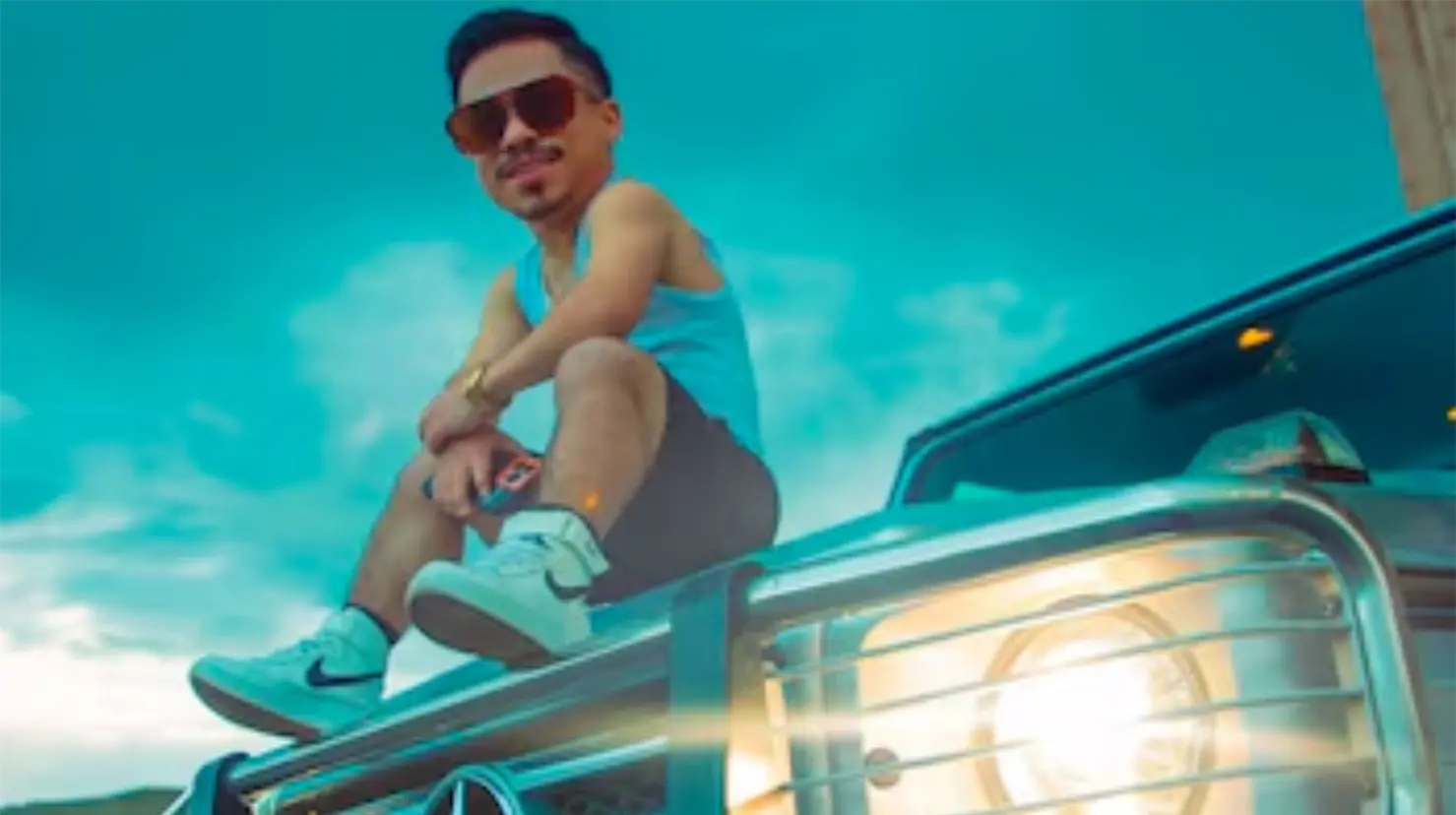 Abelito participó en el nuevo videoclip de El Bogueto que lleva por nombre Alo. Foto. Especial.