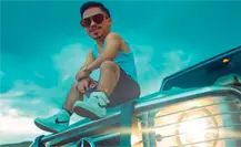 Abelito se convierte en instructor de spinning en el nuevo video de El Bogueto
