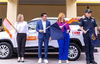 Félix Arratia refuerza atención a mujeres con nuevas unidades vehiculares