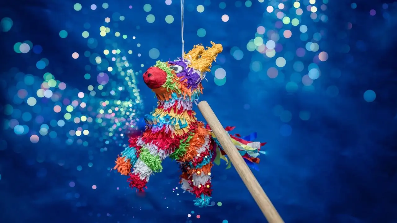Feria Internacional de la Piñata 2025 en Acolman tendrá música, comida, y concurso: ¿cuándo será? Foto: Canva
