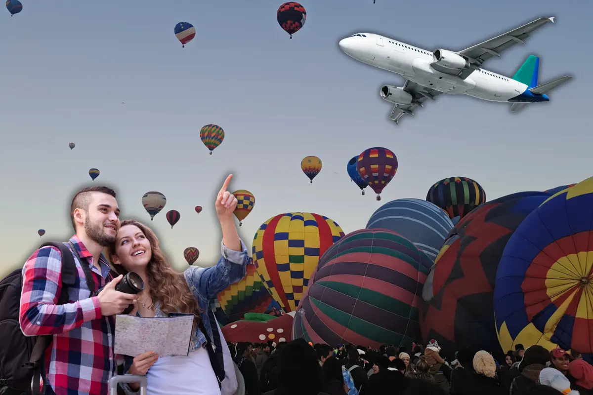 De fondo globos aerostáticos, turistas, avión. Foto: X @kavicky | Canva