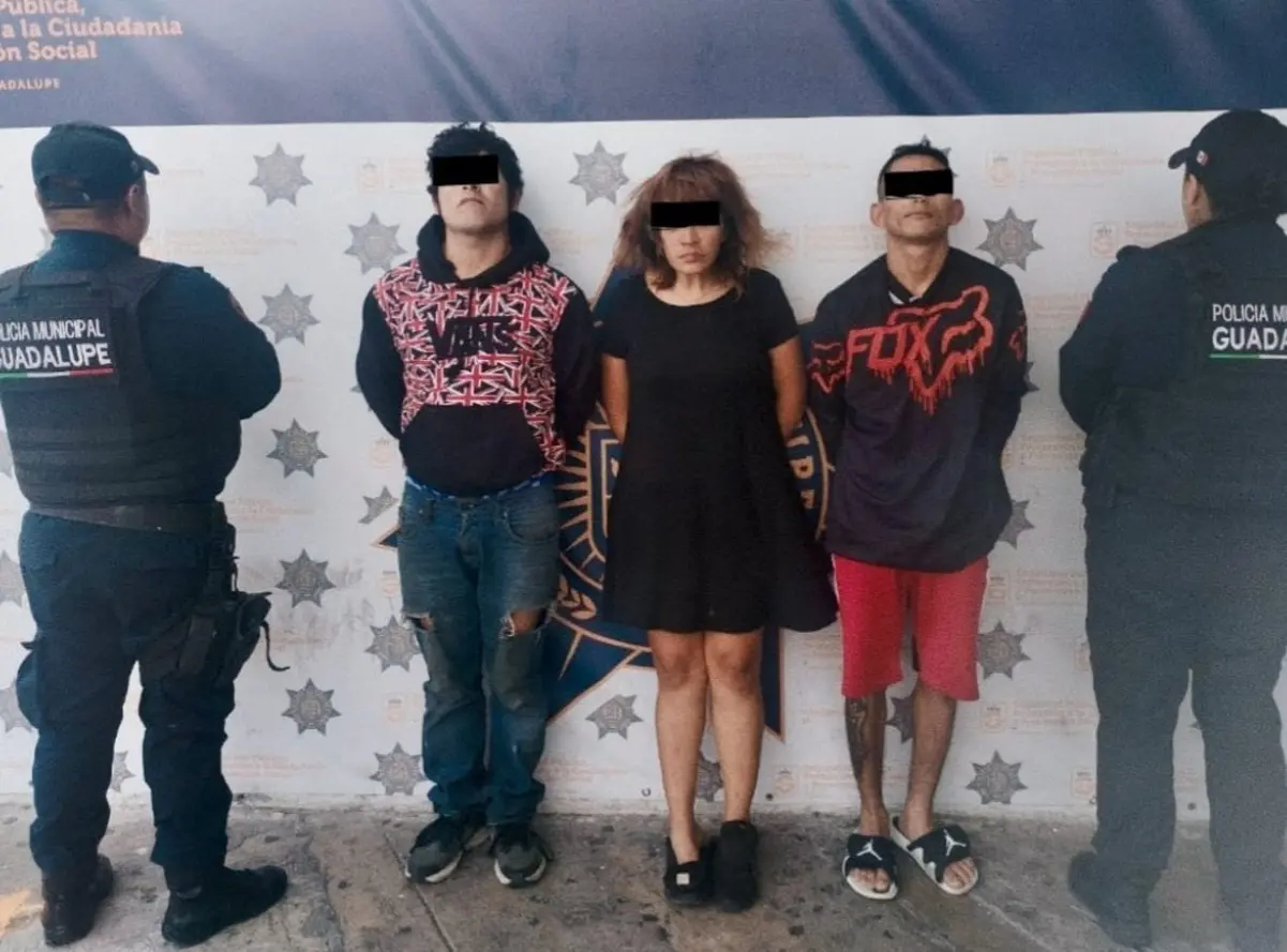 Las autoridades aseguraron armas y drogas, y los sospechosos quedaron a disposición del Ministerio Público. Foto: Policía de Guadalupe.