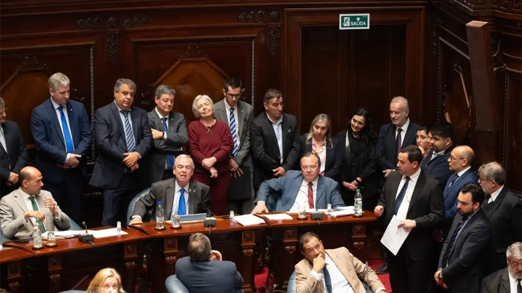 Uruguay se convierte en el tercer país de Latinoamérica en aprobar la ley de Eutanasia
