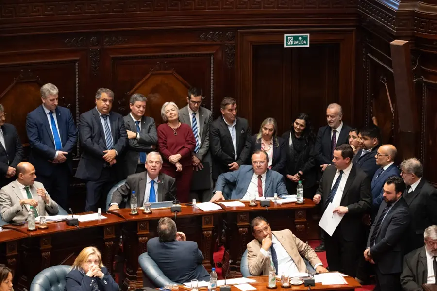 Uruguay se convierte en el tercer país de Latinoamérica en aprobar la ley de Eutanasia