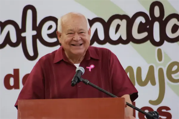 Solo dos gobernadores están peor evaluados que Víctor Castro, según Mitofsky