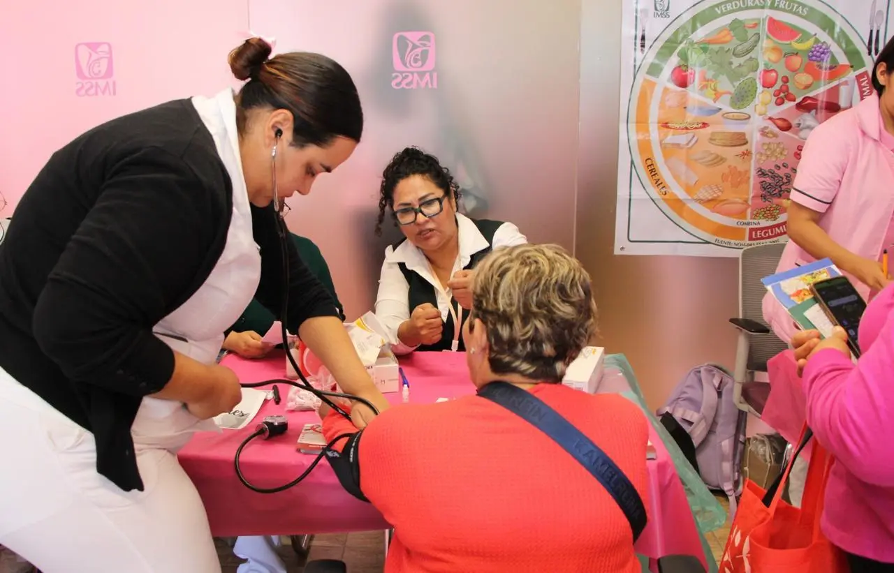 El Club de Leones El Sarape busca concientizar sobre la prevención del cáncer de mama. (Fotografía: Club de Leones)
