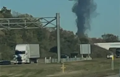 Avión mexicano se desploma en Bath Township, Michigan; hay tres muertos | VIDEO