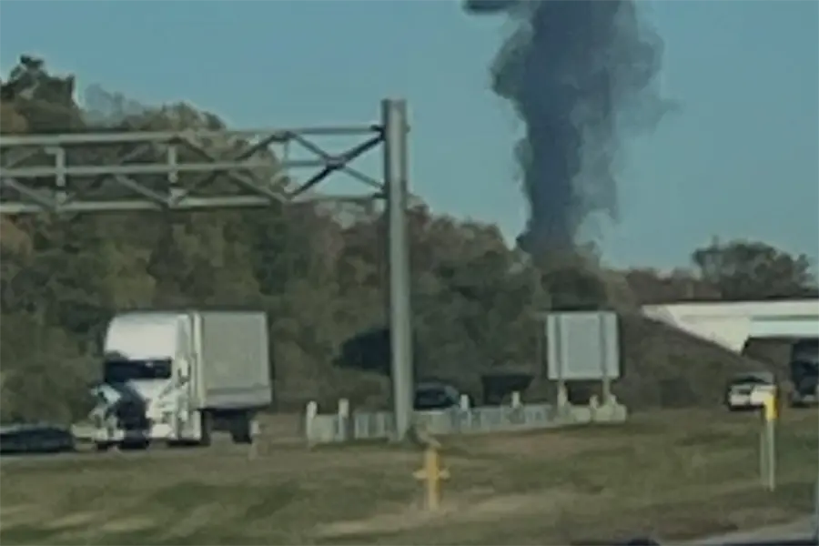 Avión mexicano se desploma en Bath Township, Michigan; hay tres muertos | VIDEO