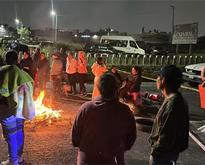 VIDEO | Vecinos bloquean el Circuito Exterior Mexiquense por falta de agua en Chimalhuacán