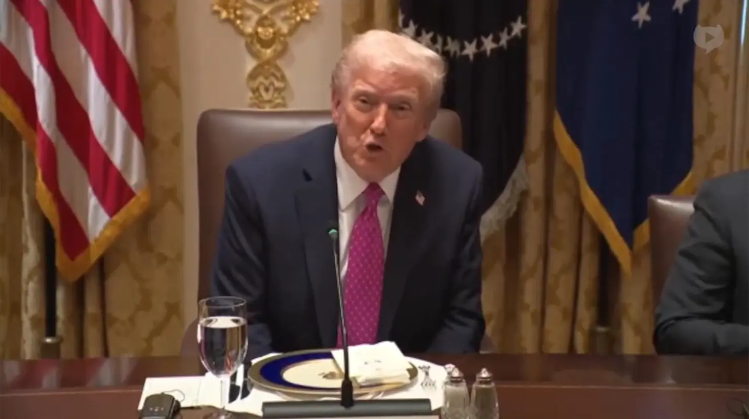 Donald Trump asegura que Maduro le ofreció de todo para evitar conflicto con Estados Unidos. Foto: X (@Palestinahoy01)