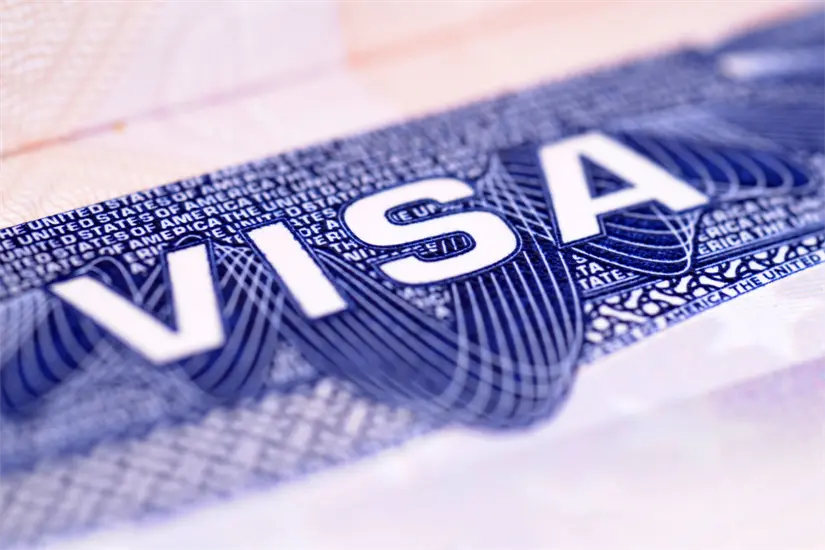 El Consulado pidió a la población verificar toda información migratoria en los portales oficiales y evitar difundir contenido no confirmado. Foto: Freepik 