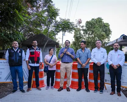David de la Peña entrega vialidad en La Cieneguilla