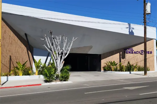 Detienen a hombre en motel de La Paz tras agredir a un menor que conoció en Tinder