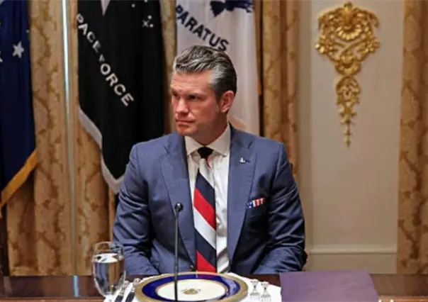 Estados Unidos retiene en un buque a dos hombres tras ataque a barco narcotraficante en el Caribe