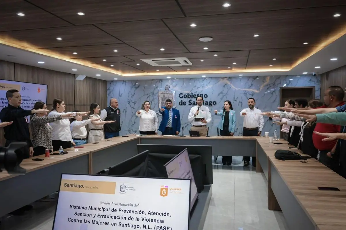 Toma de protesta de los integrantes del Sistema Municipal de Prevención, Atención, Sanción y Erradicación de la Violencia contra las Mujeres Foto: Gobierno de Santiago